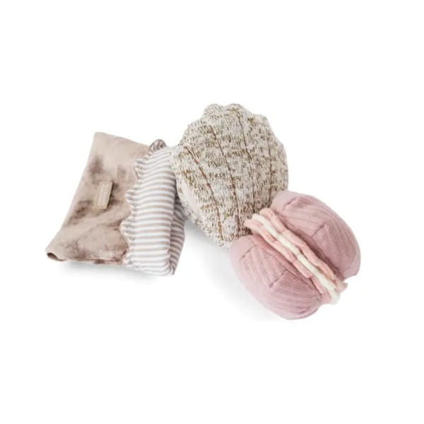 Lambwolf Collective Macaron und Madeleine